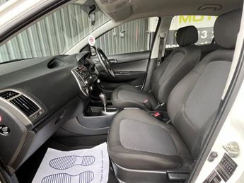 HYUNDAI I20 1.4 Active Hatchback 5dr Petrol Auto Euro 5 (100 ps)