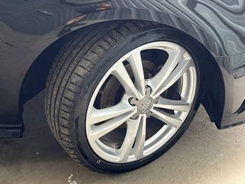 AUDI A3 2.0 TDI S line Sportback 5dr Diesel S Tronic Euro 5 (s/s) (150 p