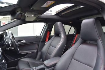 MERCEDES-BENZ GLA 2.0 GLA250 AMG Line SUV 5dr Petrol 7G-DCT 4MATIC Euro 6 (s/s) (2