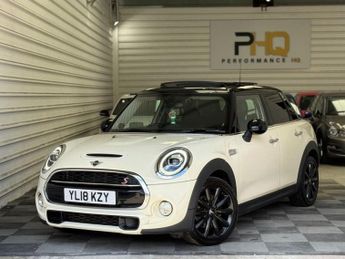 MINI Hatch 2.0 Cooper S Hatchback 5dr Petrol Steptronic Euro 6 (s/s) (192 p