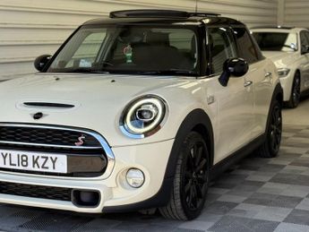 MINI HATCH 2.0 Cooper S Hatchback 5dr Petrol Steptronic Euro 6 (s/s) (192 p