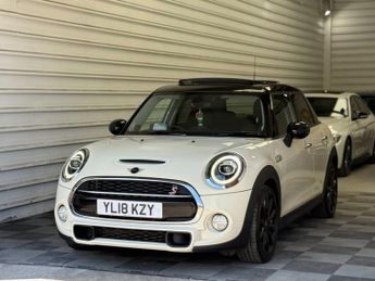 MINI HATCH 2.0 Cooper S Hatchback 5dr Petrol Steptronic Euro 6 (s/s) (192 p