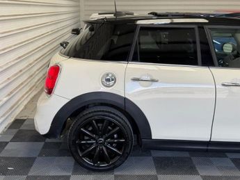 MINI HATCH 2.0 Cooper S Hatchback 5dr Petrol Steptronic Euro 6 (s/s) (192 p