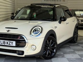MINI HATCH 2.0 Cooper S Hatchback 5dr Petrol Steptronic Euro 6 (s/s) (192 p