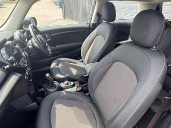 MINI HATCH 1.5 Cooper Classic Hatchback 3dr Petrol Steptronic Euro 6 (s/s)