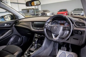 VAUXHALL GRANDLAND X 1.2 Turbo SRi Nav SUV 5dr Petrol Auto Euro 6 (s/s) (130 ps)