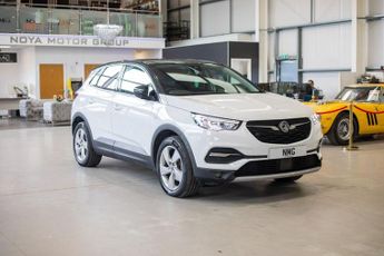 VAUXHALL GRANDLAND X 1.2 Turbo SRi Nav SUV 5dr Petrol Auto Euro 6 (s/s) (130 ps)