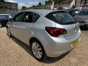 VAUXHALL ASTRA 1.6 16v SE Hatchback 5dr Petrol Auto Euro 5 (115 ps)