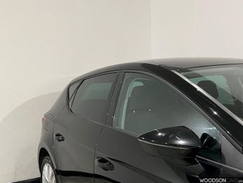 SEAT LEON 1.2 TSI SE Dynamic Technology Hatchback 5dr Petrol Manual Euro 6