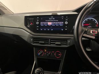 VOLKSWAGEN POLO 1.0 TSI SE Hatchback 5dr Petrol Manual Euro 6 (s/s) (95 ps)