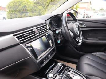 MG 1100 61.1kWh Exclusive Long Range Estate 5dr Electric Auto (156 ps)