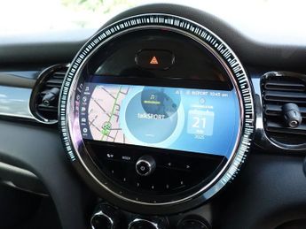 MINI Electric Hatch Cooper SE 32.6kWh Level 1 Hatchback 3dr Electric Auto (184 ps)