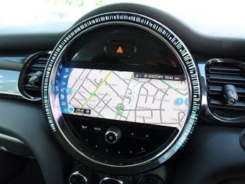 MINI Electric Hatch Cooper SE 32.6kWh Level 1 Hatchback 3dr Electric Auto (184 ps)