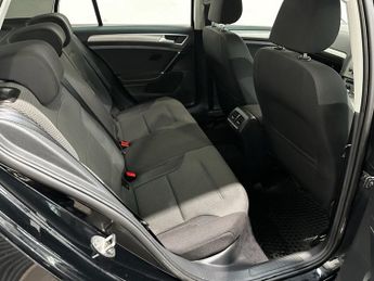VOLKSWAGEN GOLF 1.4 TSI BlueMotion Tech SE Hatchback 5dr Petrol DSG Euro 5 (s/s)