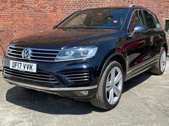 Volkswagen Touareg 3.0 TDI V6 BlueMotion Tech R-Line Plus SUV 5dr Diesel Tiptronic 