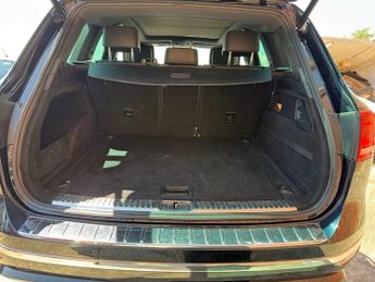 VOLKSWAGEN TOUAREG 3.0 TDI V6 BlueMotion Tech R-Line Plus SUV 5dr Diesel Tiptronic 