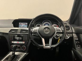 MERCEDES-BENZ C-CLASS 2.1 C220 CDI BlueEfficiency AMG Sport Saloon 4dr Diesel G-Tronic