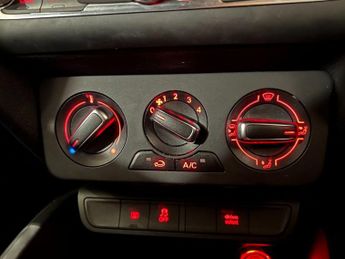 AUDI A1 1.4 TFSI S line Sportback 5dr Petrol S Tronic Euro 6 (s/s) (Nav)