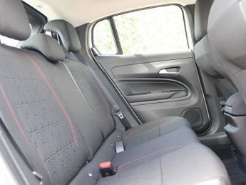 FIAT 600e 54kWh RED SUV 5dr Electric Auto (156 ps)