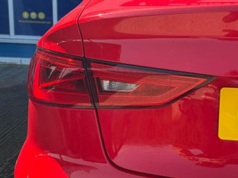 AUDI A3 1.4 TFSI CoD S line Saloon 4dr Petrol S Tronic Euro 6 (s/s) (Nav