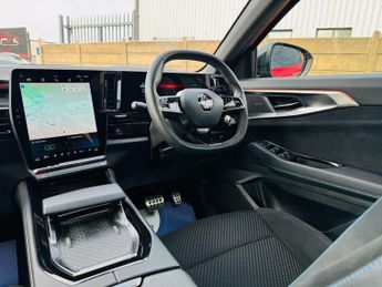 RENAULT AUSTRAL 1.2 E-TECH iconic esprit Alpine SUV 5dr Petrol Hybrid Auto Euro 
