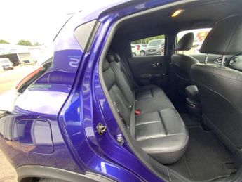 NISSAN JUKE 1.6 Tekna SUV 5dr Petrol XTRON Euro 5 (117 ps)