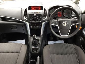 VAUXHALL ZAFIRA TOURER 1.4i Turbo Exclusiv MPV 5dr Petrol Manual Euro 6 (140 ps)