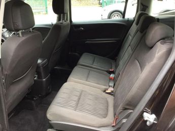 VAUXHALL ZAFIRA TOURER 1.4i Turbo Exclusiv MPV 5dr Petrol Manual Euro 6 (140 ps)