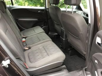 VAUXHALL ZAFIRA TOURER 1.4i Turbo Exclusiv MPV 5dr Petrol Manual Euro 6 (140 ps)