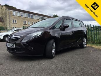 VAUXHALL ZAFIRA TOURER 1.4i Turbo Exclusiv MPV 5dr Petrol Manual Euro 6 (140 ps)