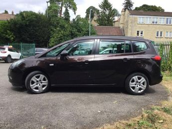 VAUXHALL ZAFIRA TOURER 1.4i Turbo Exclusiv MPV 5dr Petrol Manual Euro 6 (140 ps)