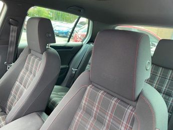 VOLKSWAGEN GOLF 2.0 TSI GTI Hatchback 5dr Petrol Manual Euro 5 (210 ps)