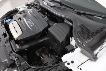 AUDI A1 1.4 TFSI Black Edition Hatchback 3dr Petrol S Tronic Euro 5 (185