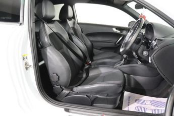 AUDI A1 1.4 TFSI Black Edition Hatchback 3dr Petrol S Tronic Euro 5 (185
