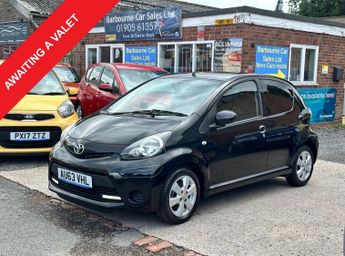 Toyota AYGO 1.0 VVT-i Hatchback 5dr Petrol Manual Euro 5 (67 ps)