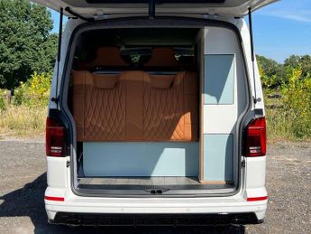 VOLKSWAGEN TRANSPORTER 2.0 Transporter T30 Highline LWB TDI Semi-Auto Campervan