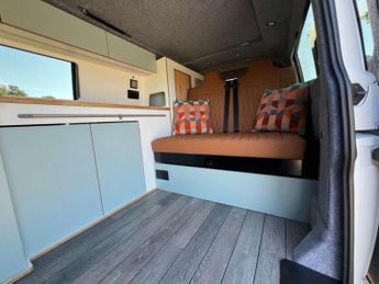 VOLKSWAGEN TRANSPORTER 2.0 Transporter T30 Highline LWB TDI Semi-Auto Campervan