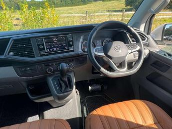 VOLKSWAGEN TRANSPORTER 2.0 Transporter T30 Highline LWB TDI Semi-Auto Campervan