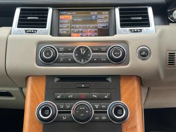 LAND ROVER RANGE ROVER SPORT 3.0 SD V6 HSE SUV 5dr Diesel Auto 4WD Euro 5 (255 bhp)