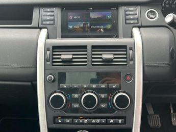 LAND ROVER DISCOVERY SPORT 2.2 SD4 SE Tech SUV 5dr Diesel Manual 4WD Euro 5 (s/s) (190 ps)