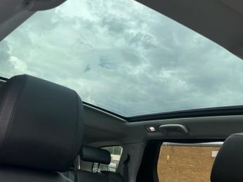 LAND ROVER DISCOVERY SPORT 2.2 SD4 SE Tech SUV 5dr Diesel Manual 4WD Euro 5 (s/s) (190 ps)