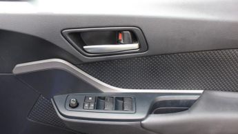 TOYOTA C-HR 1.8 VVT-h GPF Icon SUV 5dr Petrol Hybrid CVT Euro 6 (s/s) (122 p
