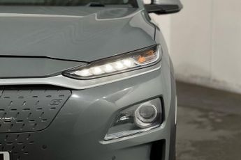 HYUNDAI KONA 64kWh Premium SE SUV 5dr Electric Auto (7kW Charger) (204 ps) To