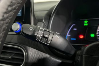 HYUNDAI KONA 64kWh Premium SE SUV 5dr Electric Auto (7kW Charger) (204 ps) To