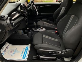 MINI Electric Hatch Cooper SE 32.6kWh Level 1 Hatchback 3dr Electric Auto (184 ps)