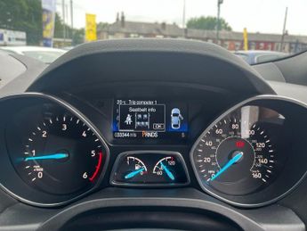 FORD KUGA 2.0 TDCi ST-Line SUV 5dr Diesel Powershift Euro 6 (120 ps)