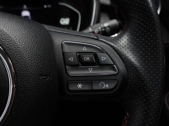 MG MG HS 1.5 T-GDI Excite SUV 5dr Petrol DCT Euro 6 (s/s) (162 ps)