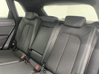 AUDI Q3 1.5 TFSI CoD 35 S line SUV 5dr Petrol S Tronic Euro 6 (s/s) (150