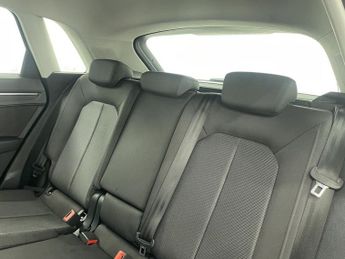 AUDI Q3 2.0 TDI 35 Sport SUV 5dr Diesel S Tronic Euro 6 (s/s) (150 ps)