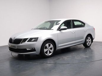 SKODA OCTAVIA 1.6 TDI SCR SE Technology Hatchback 5dr Diesel DSG Euro 6 (s/s) 